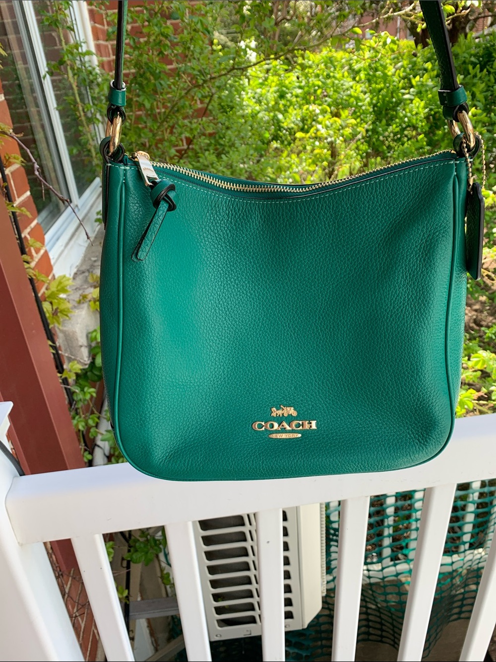 Ellie Bag in Emerald Green - Picture 11 of 11